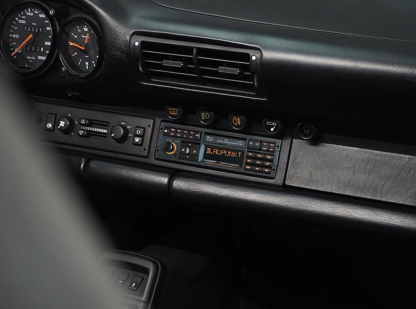 BLAUPUNKT FRANKFURT RCM 82 DAB BLAUPUNKT FRANKFURT RCM 82 DAB