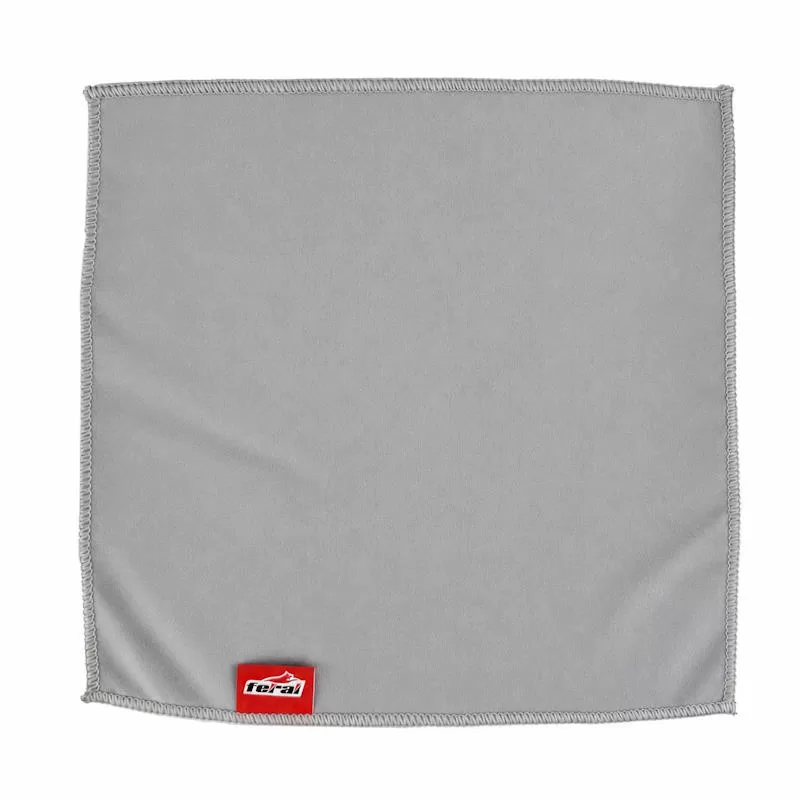 Feral Πετσέτα Microfiber Pro+ 30X30cm 200gsm Ανοιχτό Γκρί 1 Τεμάχιο Feral Πετσέτα Microfiber Pro+ 30X30cm 200gsm Ανοιχτό Γκρί 1 Τεμάχιο