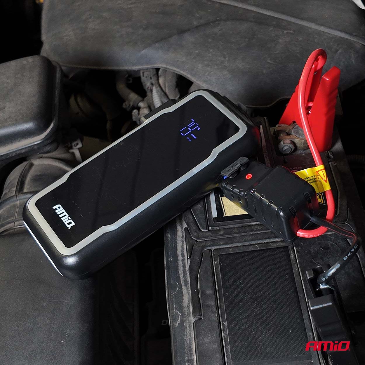 Amio - Φορητός Εκκινητής Μπαταρίας 3 σε 1 τύπου Jump Starter με Φως LED και Powerbank τάση λειτουργίας 12V απόδοσης 12Ah 800-1600A για Επιβατικά Αυτοκίνητα - 1 τεμ. (04678/AM) Amio - Φορητός Εκκινητής Μπαταρίας 3 σε 1 τύπου Jump Starter με Φως LED και Powerbank τάση λειτουργίας 12V απόδοσης 12Ah 800-1600A για Επιβατικά Αυτοκίνητα - 1 τεμ. (04678/AM)