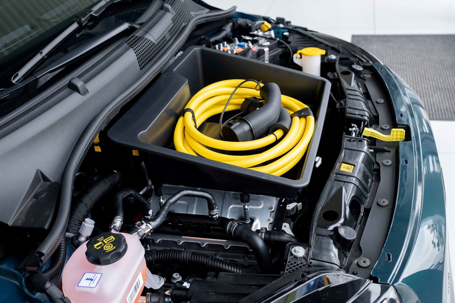 FIAT 500e 2020+ ΑΠΟΘΗΚΕΥΤΙΚΟΣ ΧΩΡΟΣ ΜΗΧΑΝΗΣ FRUNK ΗΛΕΚΤΙΡΙΚΩΝ ΙΧ RATI - 1 ΤΕΜ. FIAT 500e 2020+ ΑΠΟΘΗΚΕΥΤΙΚΟΣ ΧΩΡΟΣ ΜΗΧΑΝΗΣ FRUNK ΗΛΕΚΤΙΡΙΚΩΝ ΙΧ RATI - 1 ΤΕΜ.