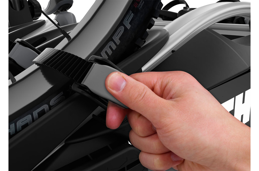 Βάση Ποδηλάτου Για Κοτσαδόρο Με Φώτα Thule VeloCompact 927 7pin (3 Ποδήλατα)